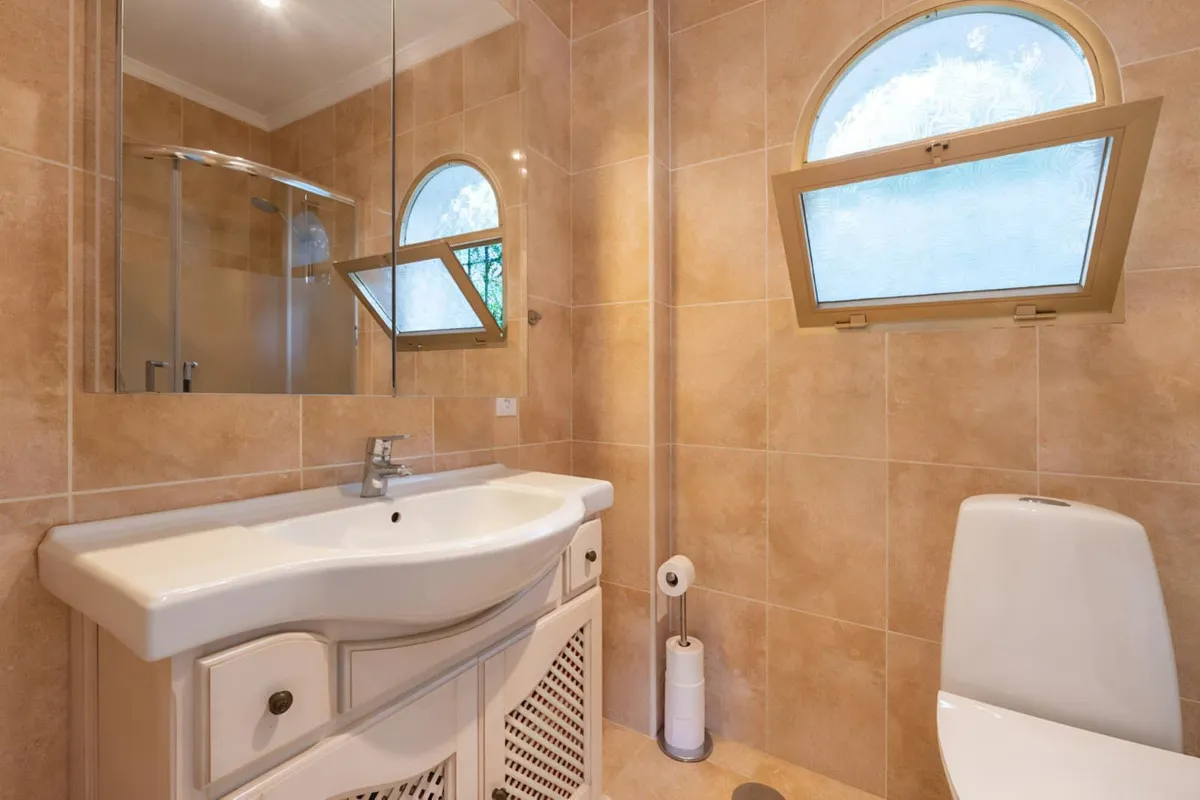 e6ab4d72-7343-47e0-a1c5-5c58d5cd48e7