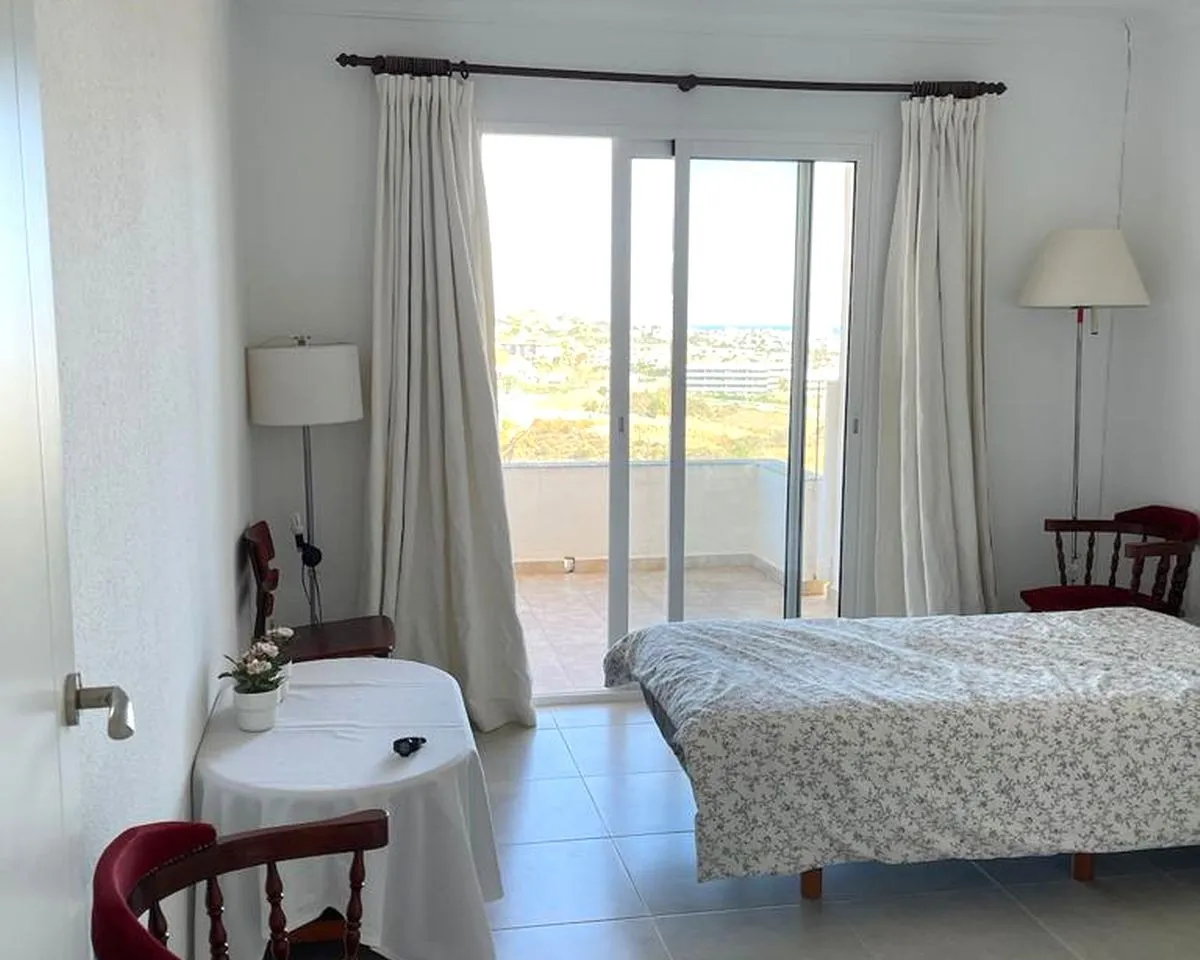 8fd45c6f-ce94-49c0-acf8-c422e3bd8a37