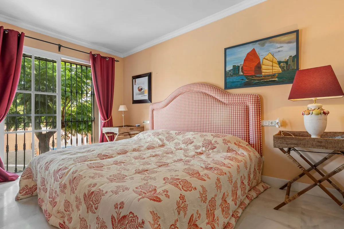 1ce5f504-85ec-42d0-b092-8c6a0c1ed0e8