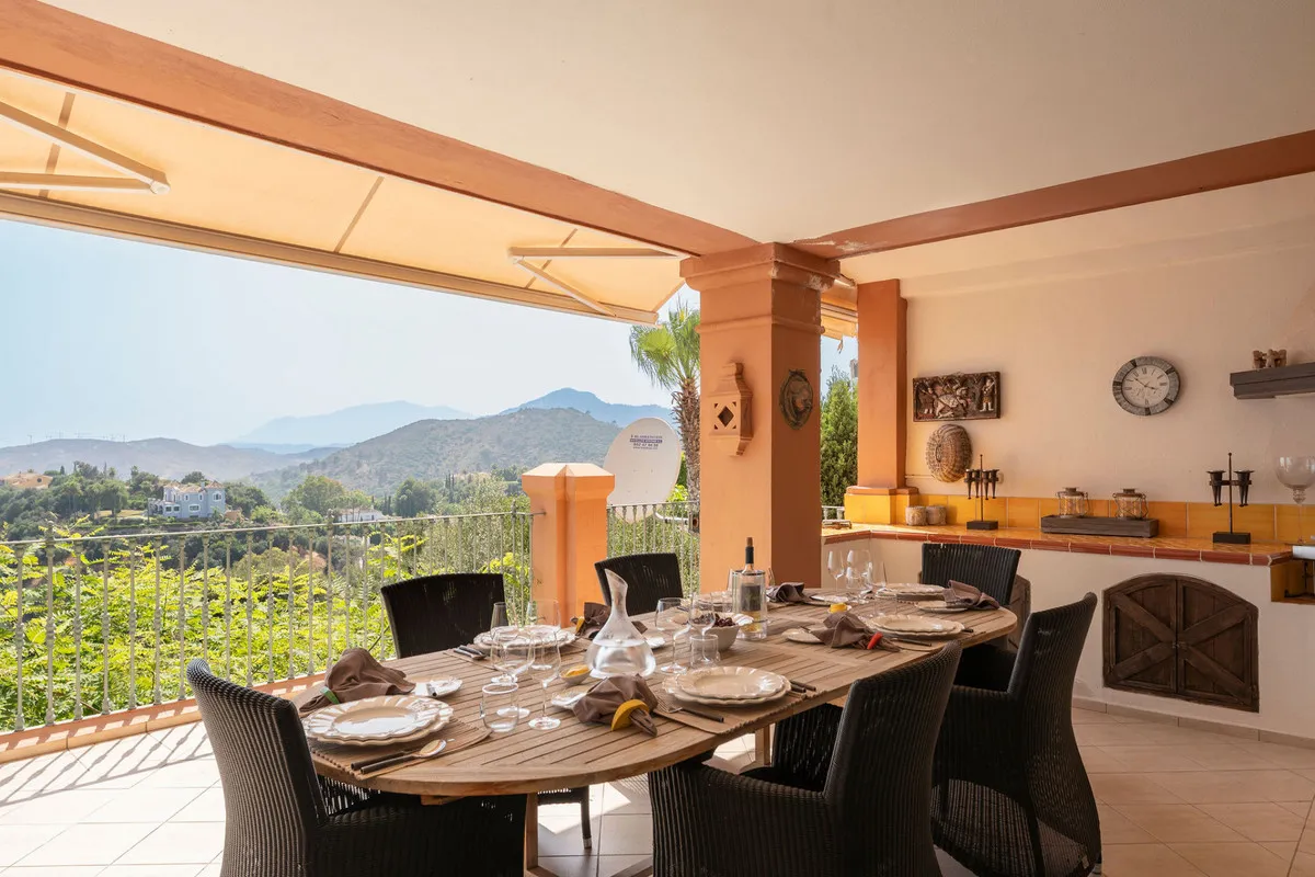 6d55e0a2-b264-44c2-a4e1-4efbcd5df246