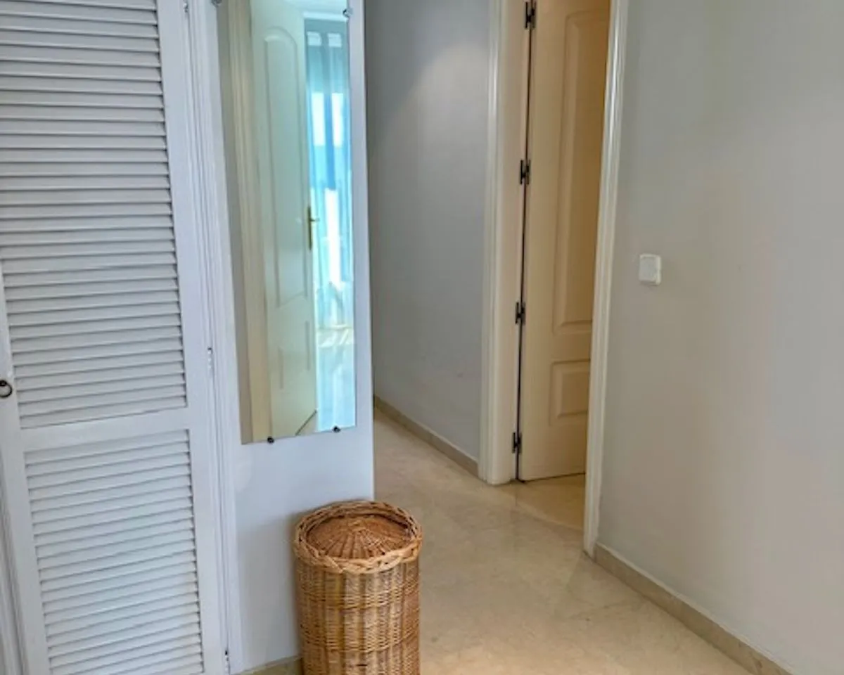 12c7593a-1138-4a72-b367-bf0c0da180cf