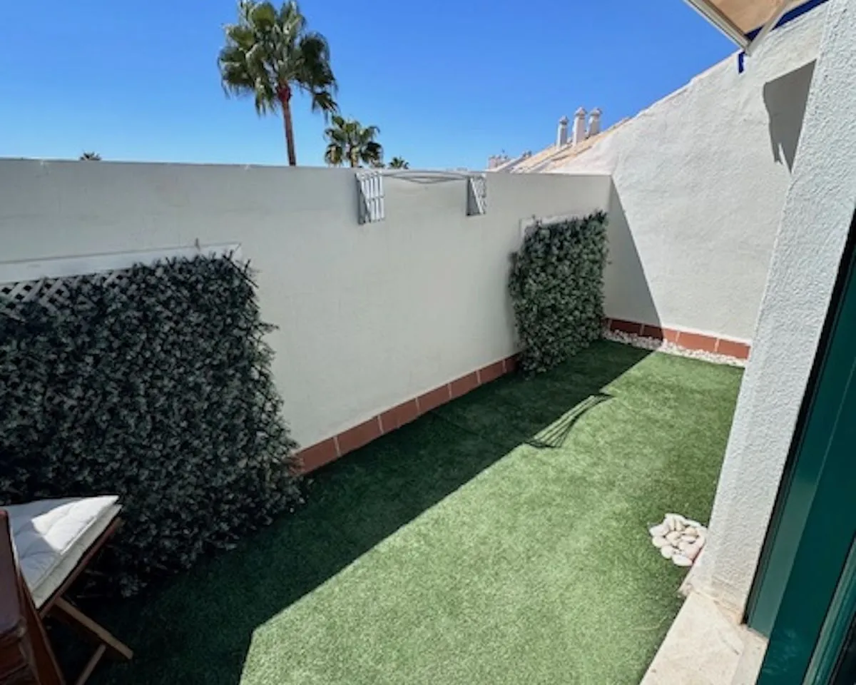 399fd63a-dbdb-4c06-a9ea-f7a0df33d51a