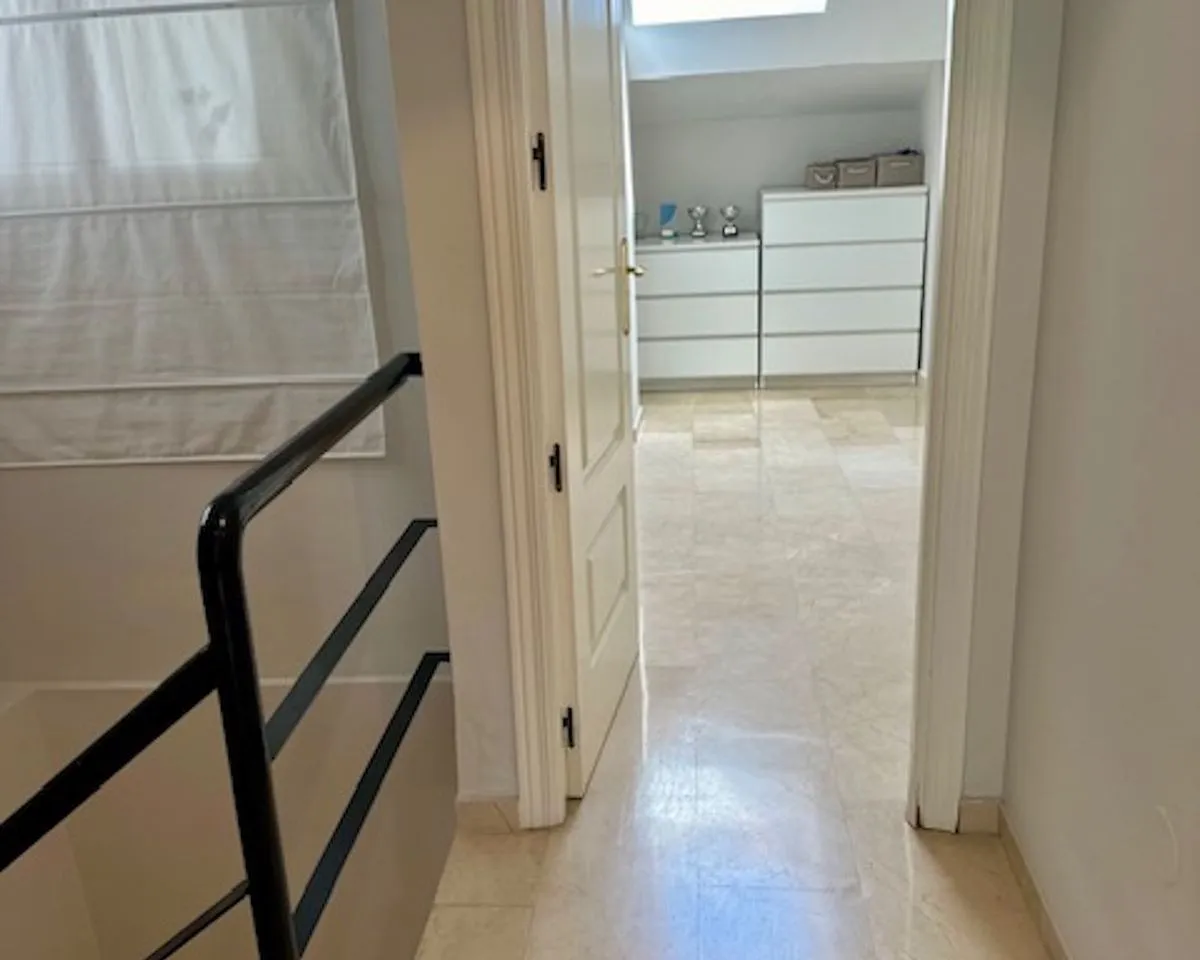 53ec6d78-1d96-45d6-bad4-5347b2bffdba