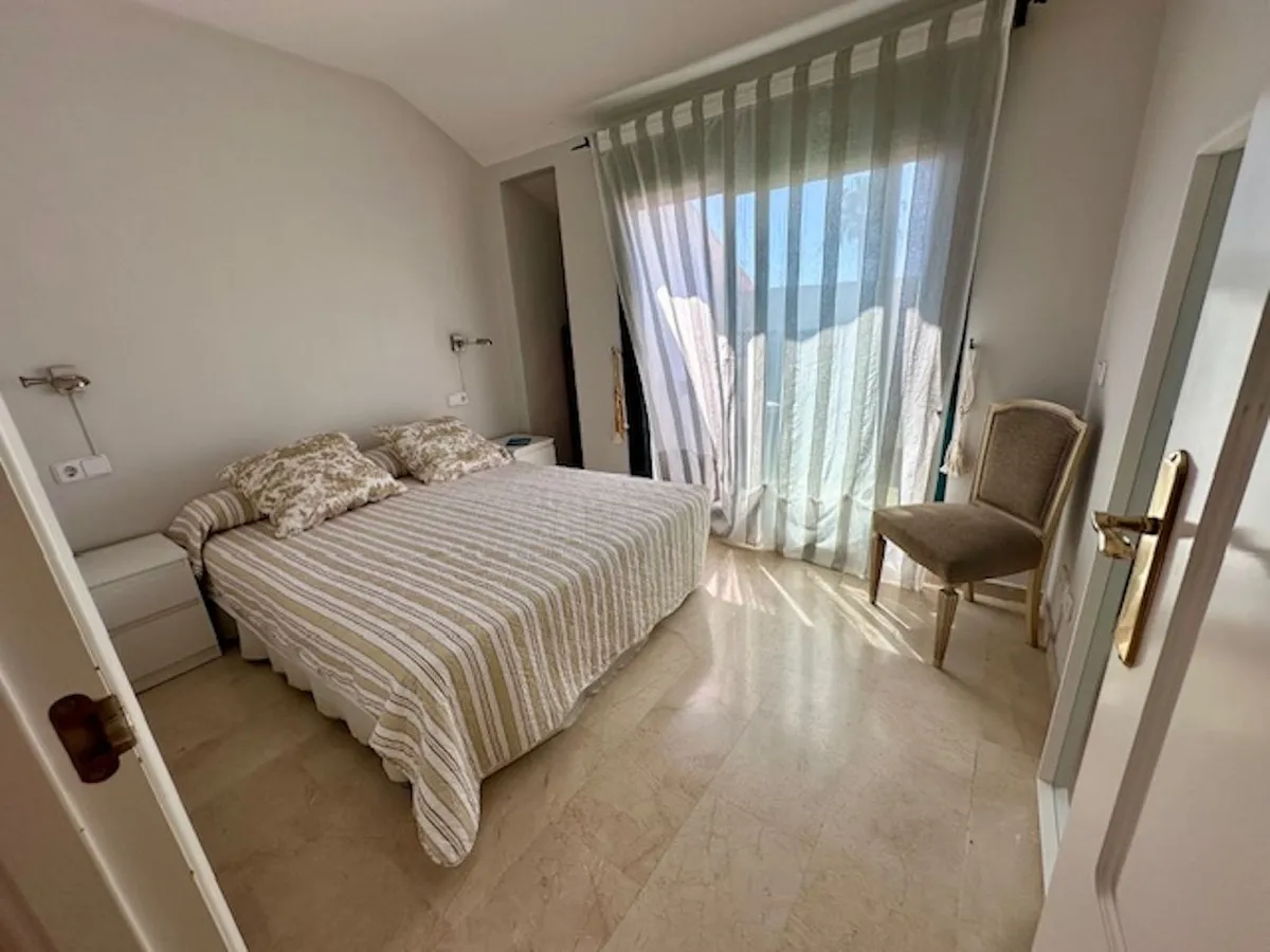 e5ad8567-1b15-4964-9b2c-cad636618d4f