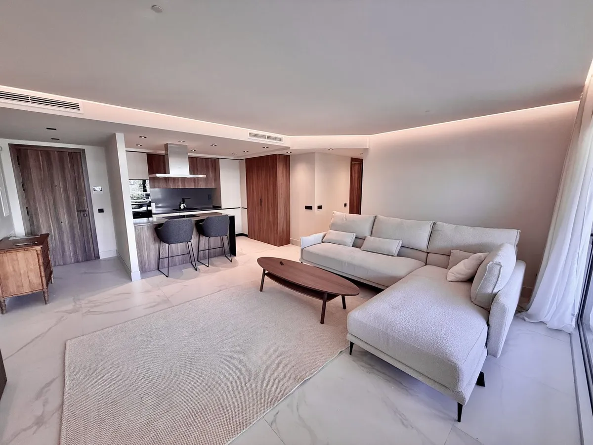 a4db2b83-6d45-4b4e-a121-009e0d3800df