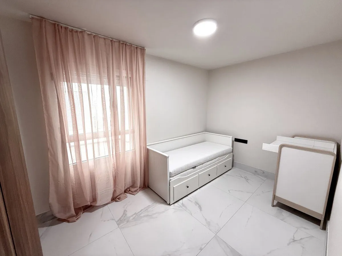 d2f2ad1f-fd85-43f7-813e-b361a929f799