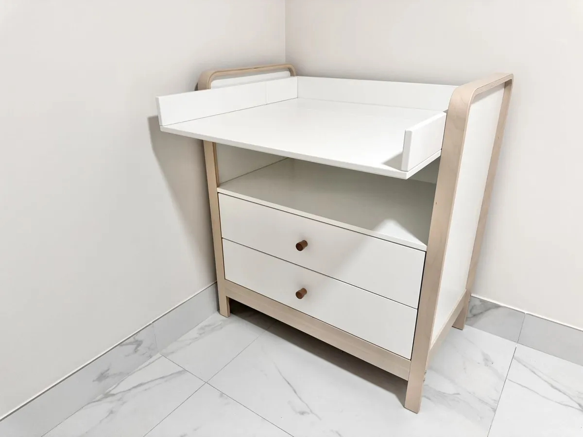 f357db28-7eef-4a60-8892-1e2301a12280