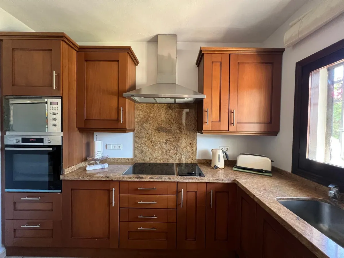 2b0e2842-9bde-47e7-a837-5554f79c233d