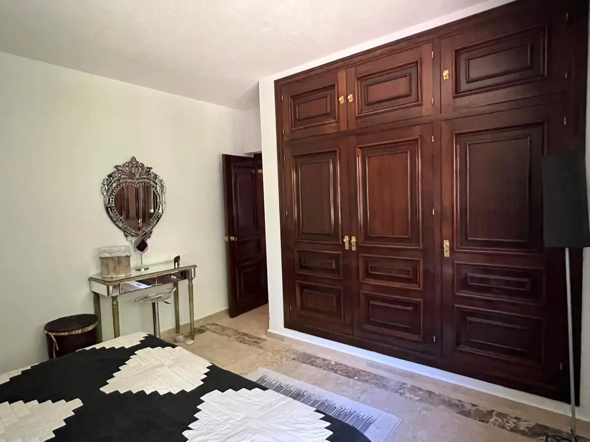 c4b24bed-5950-4225-bb08-798b64a17928