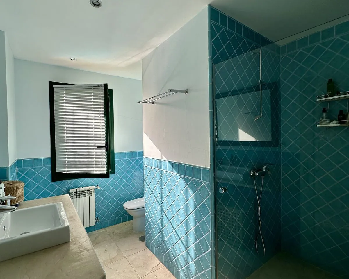 4b1311e3-ab25-4338-a2b5-9517829e2f1a