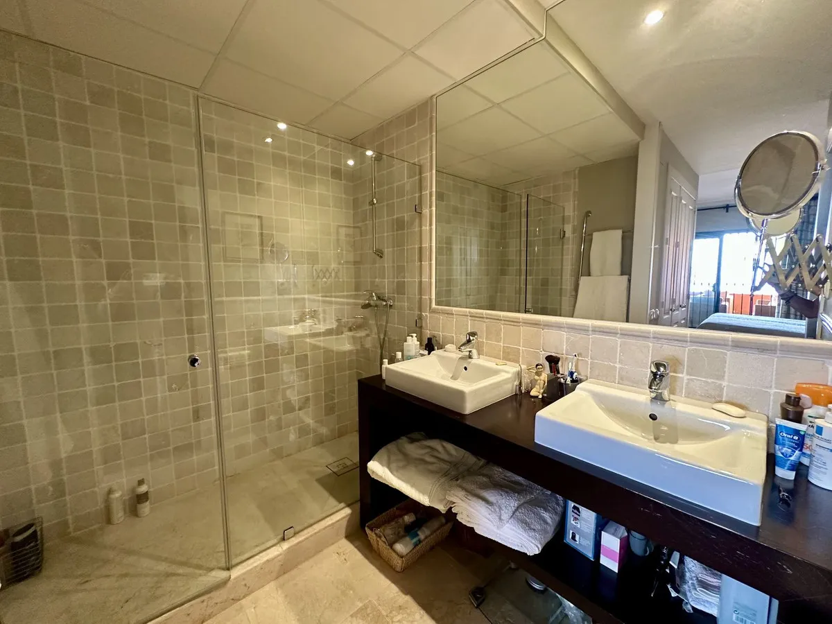 e9cb74c0-9eeb-478b-96de-2616f489b8b6