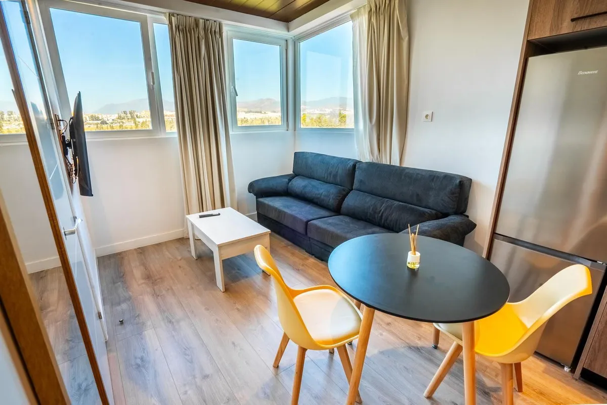 b45dec36-2d78-4a1a-95cd-2f7f393b87c5