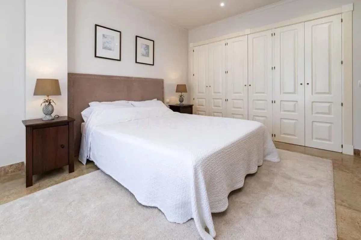 4e6bcaef-328e-4ba4-9901-f5ccc9dfd2e4