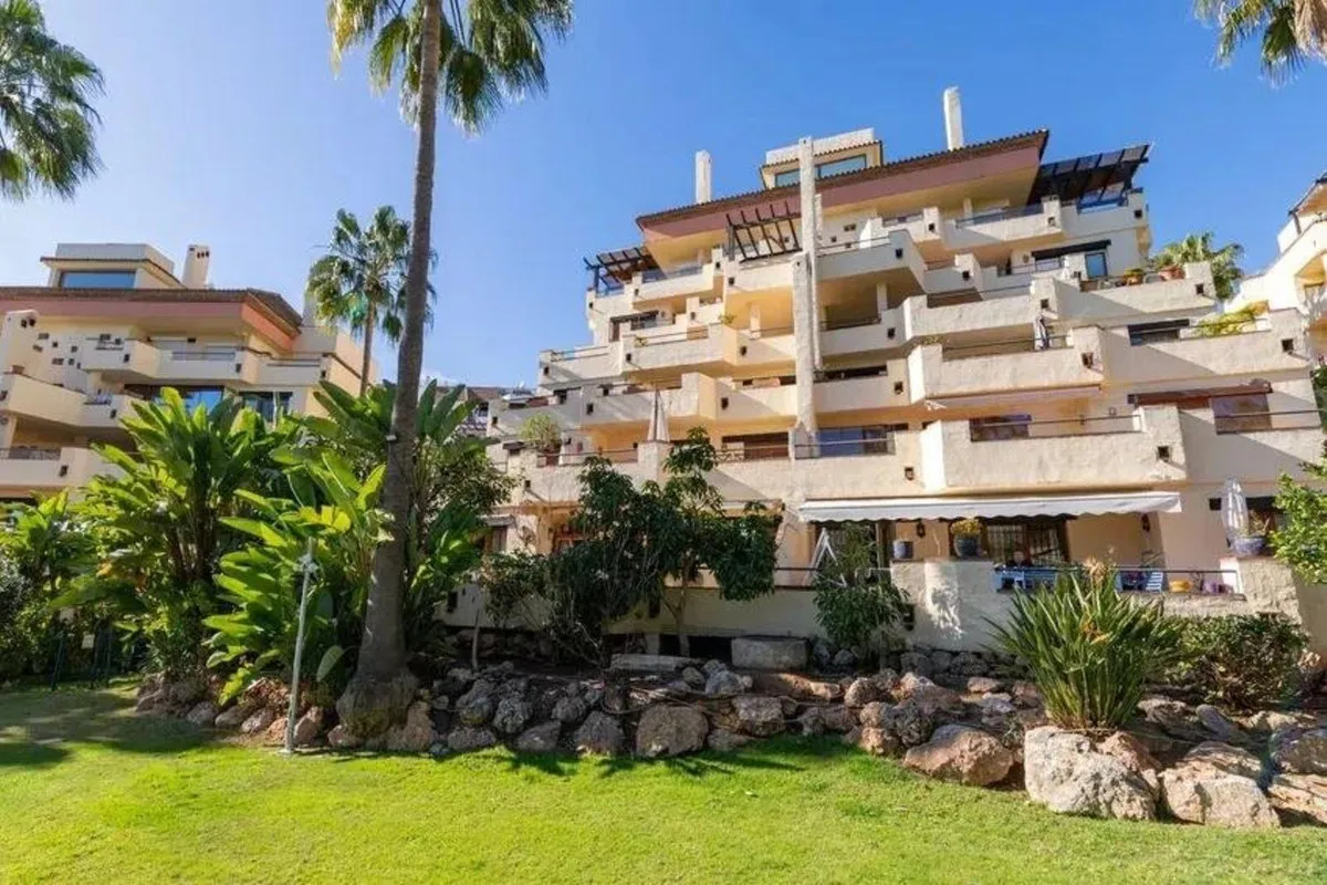 b94ed755-6932-4c04-81a2-b6aef51a348b