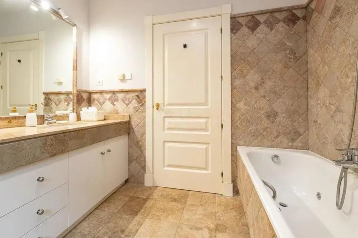 d98482a8-8703-4fbe-922e-6d0ccf8cea24