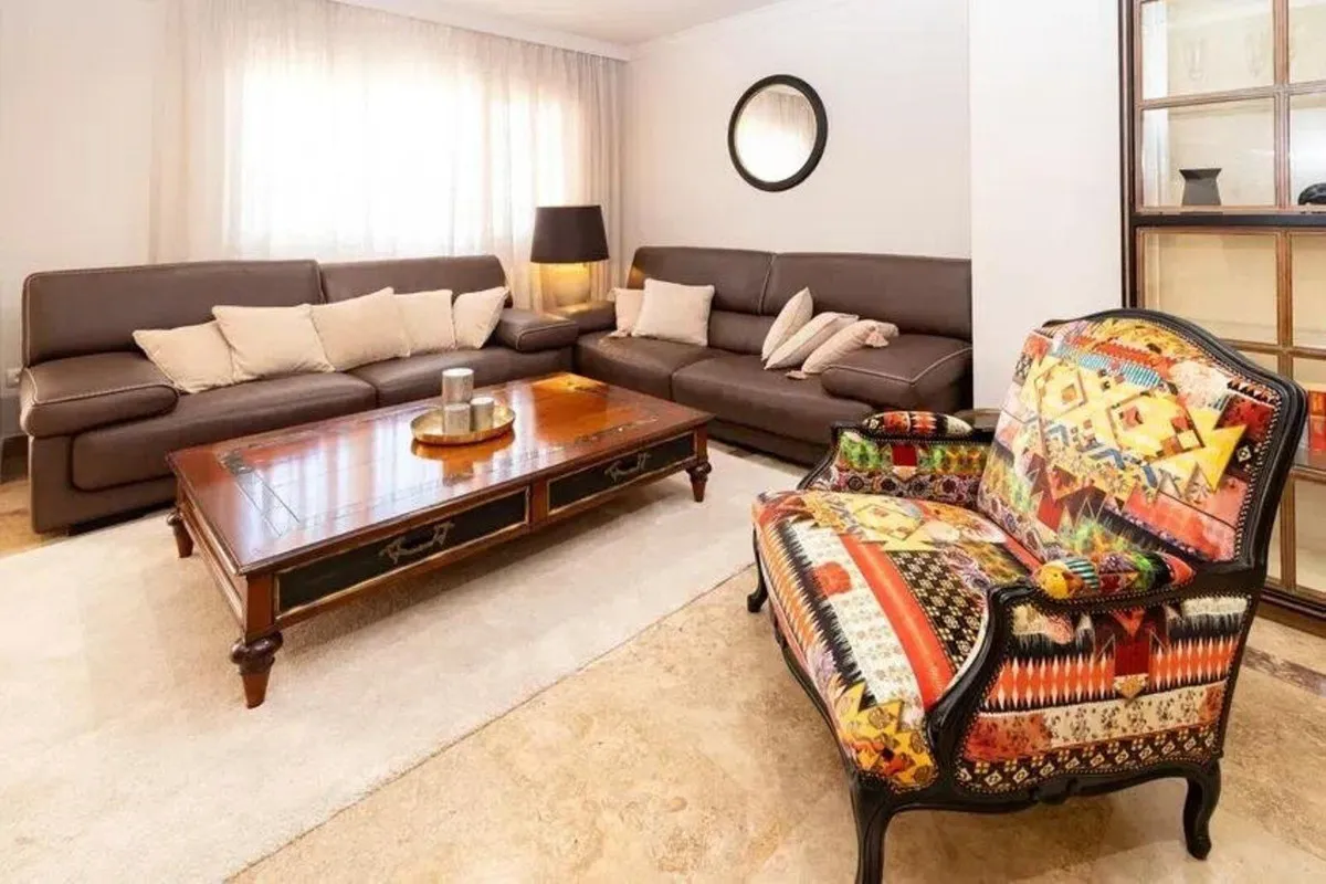 f2193fbb-7fcb-4a30-9751-fba6962b9022