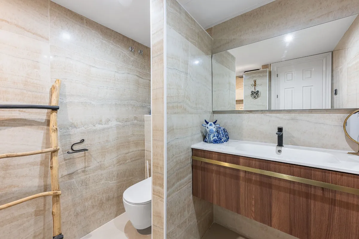 6b4f1506-6c45-4d79-9737-3f93559a6541