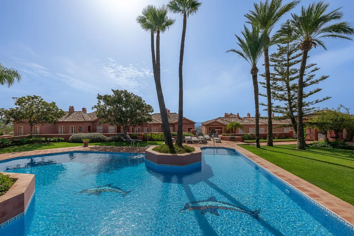 ac5e2f81-6df1-4abf-9ca4-e504c619d215