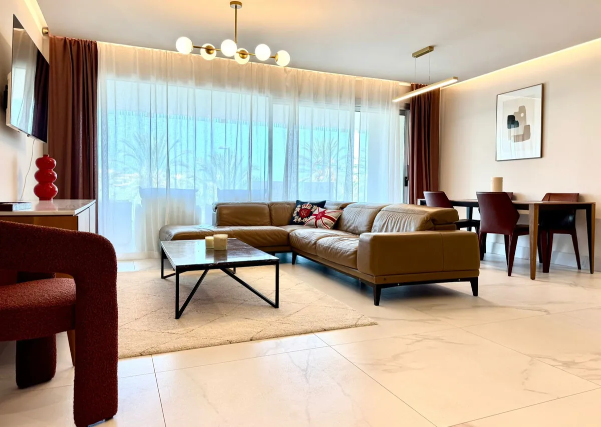 072a78ed-0c72-4661-af3f-8e4538382ca6