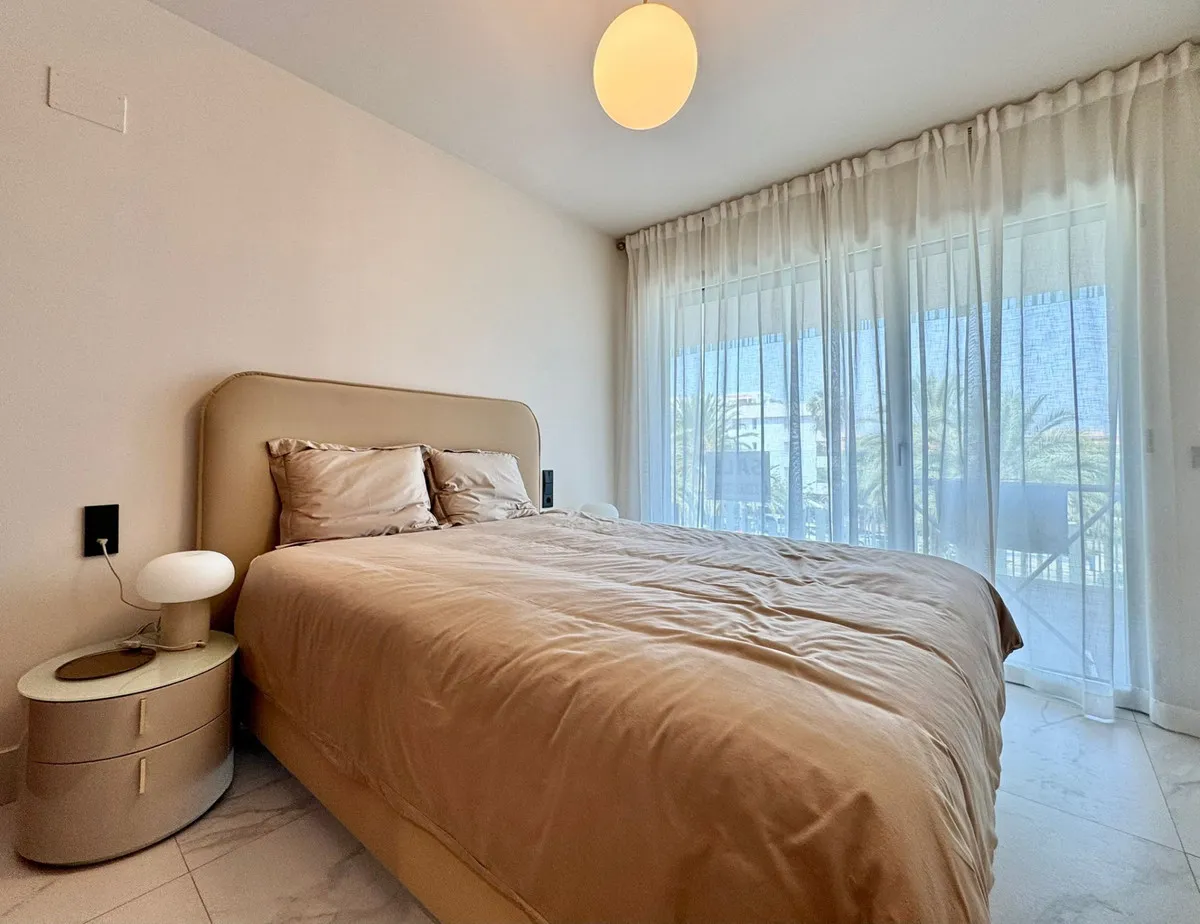 a6ae094f-b760-4cba-9dcc-f8f2d992eed7