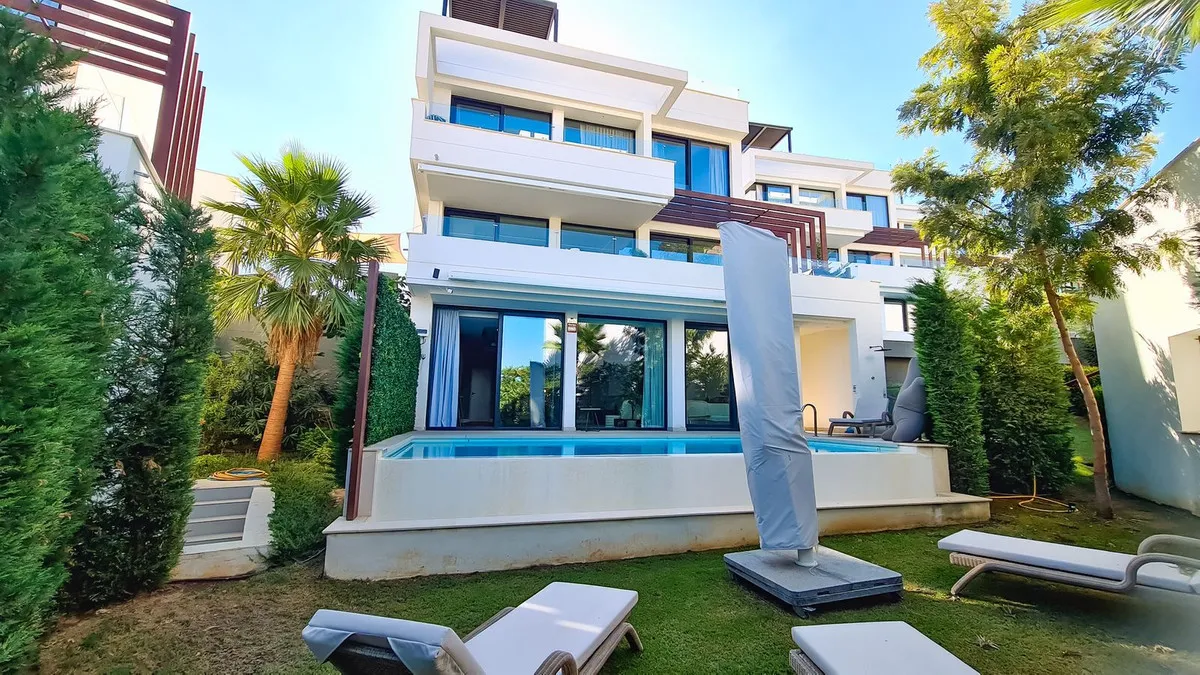 32e2506b-d7b0-4266-9694-d3d060394770