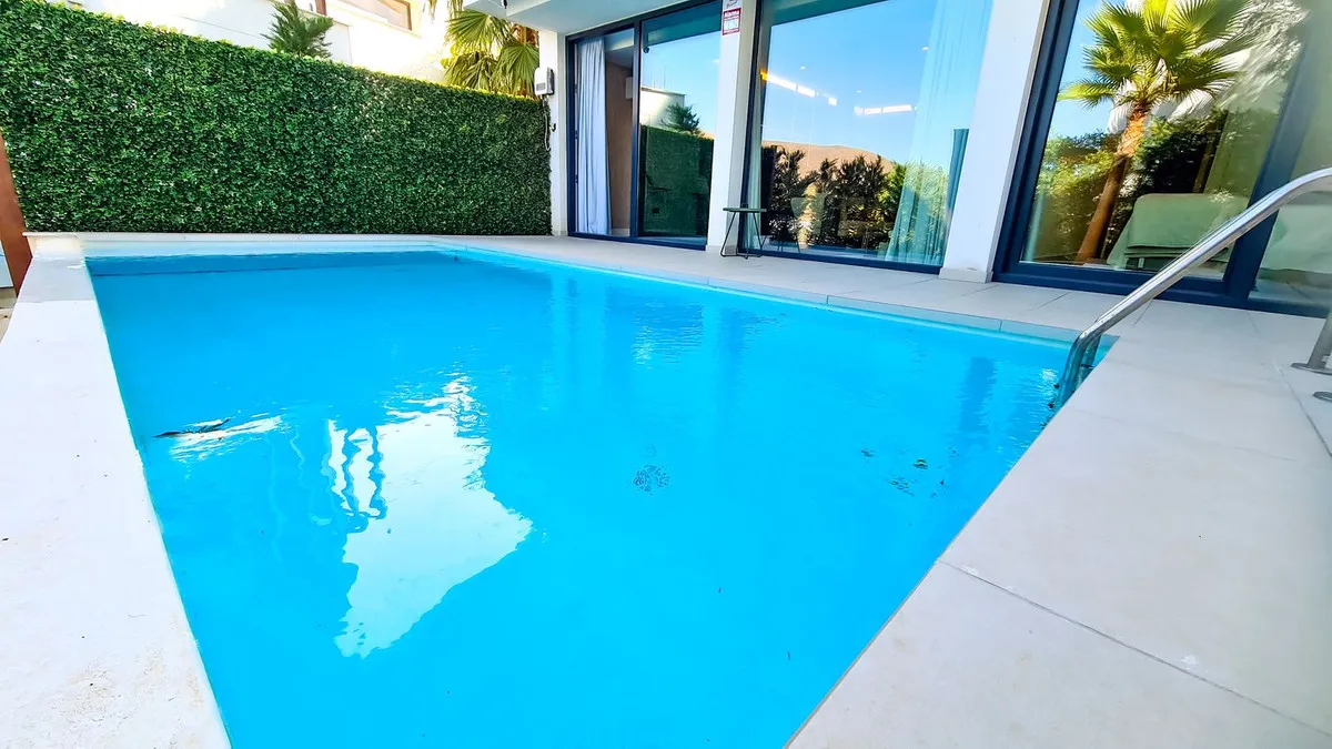 77a6c529-8503-4c8b-8c4a-e7f6e8bf9429