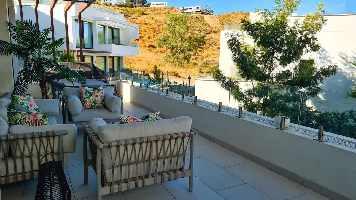 bdab0141-45e1-4266-b266-91eb233fb6cb