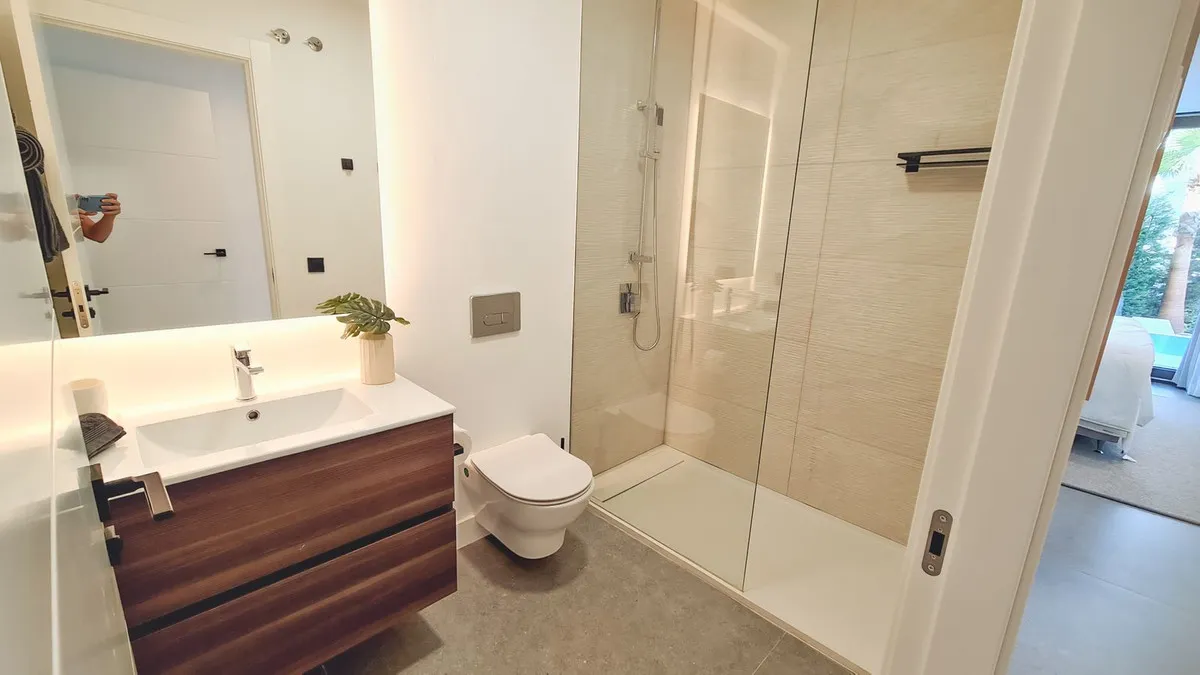 ceebd0a6-4abf-42bb-b9b2-2dc5131a4740