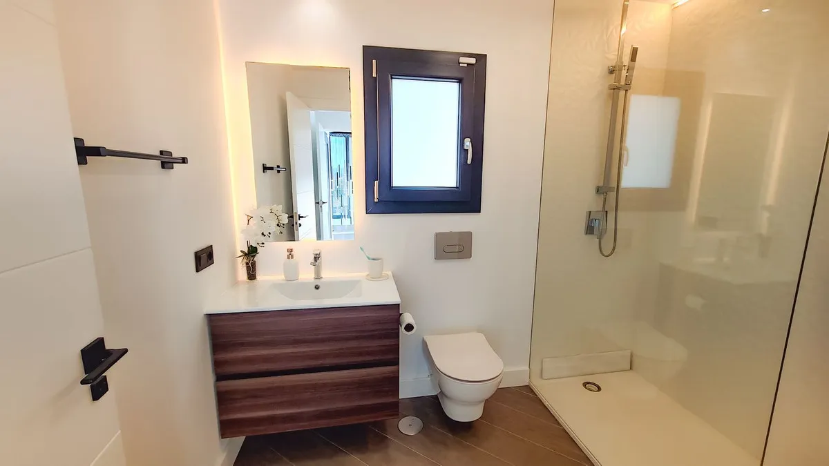 eb23655d-47de-4d43-b876-751a5c4566df