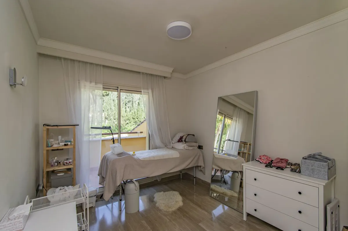 fe18d463-2394-4d4d-9447-1c1ec78187f2