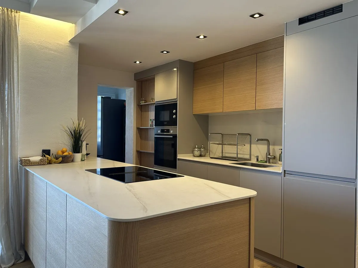 62f6c32d-a877-42d9-9554-73414b63976b