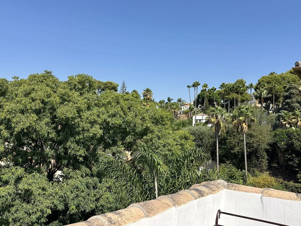 71400ae2-0cdc-4a01-ad8f-f24bf1d1b3e6