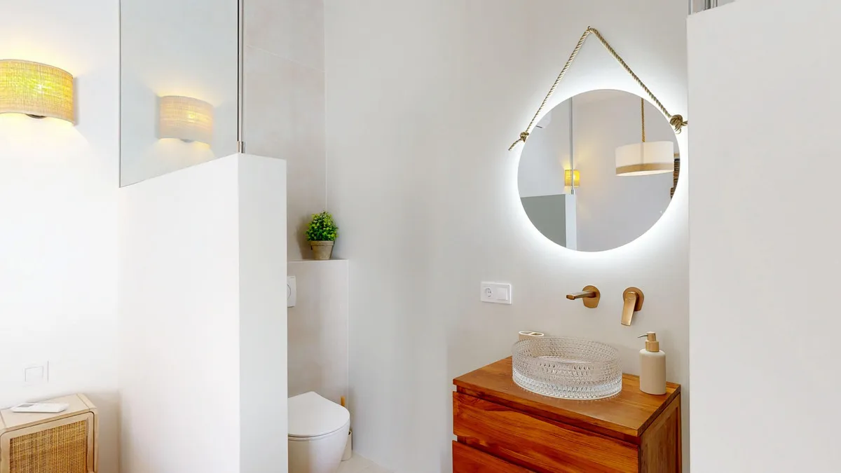 d0e4e4cb-1280-495b-b018-1eaf34379e0b