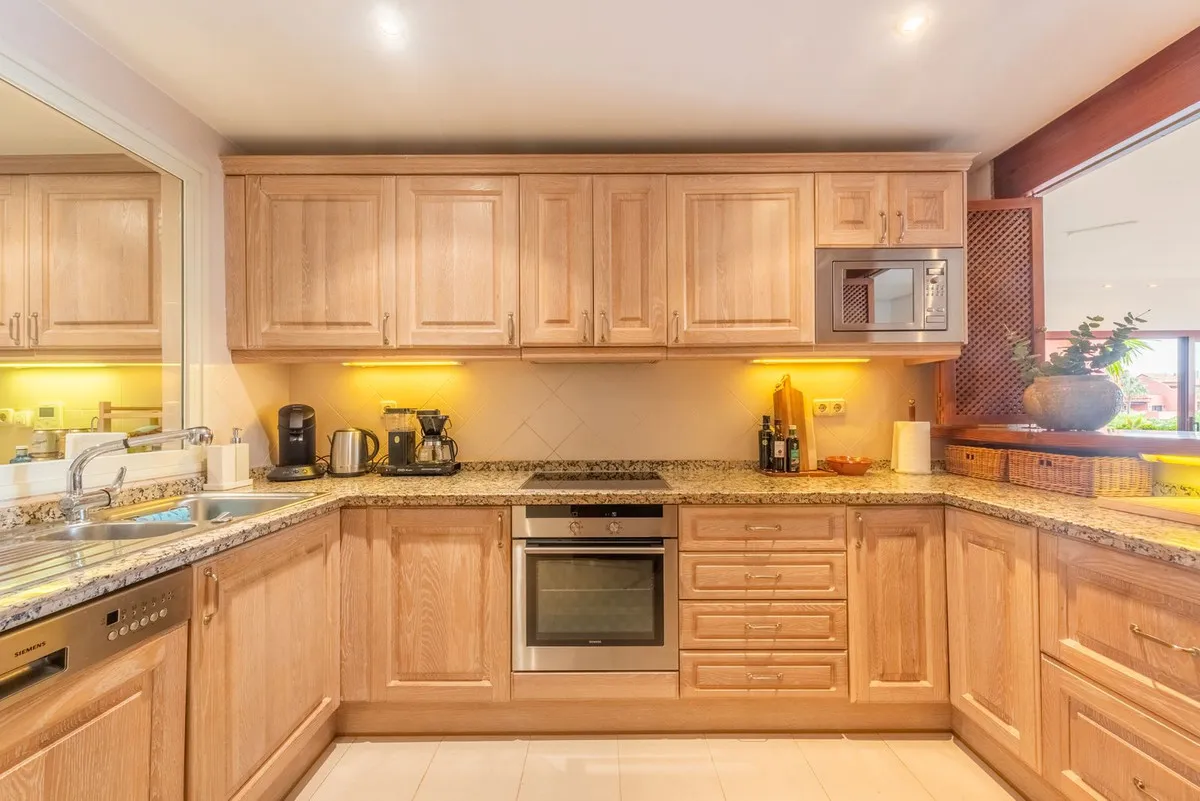 bf9eb9f4-f547-42cd-95a4-bca0d0c6b1e1