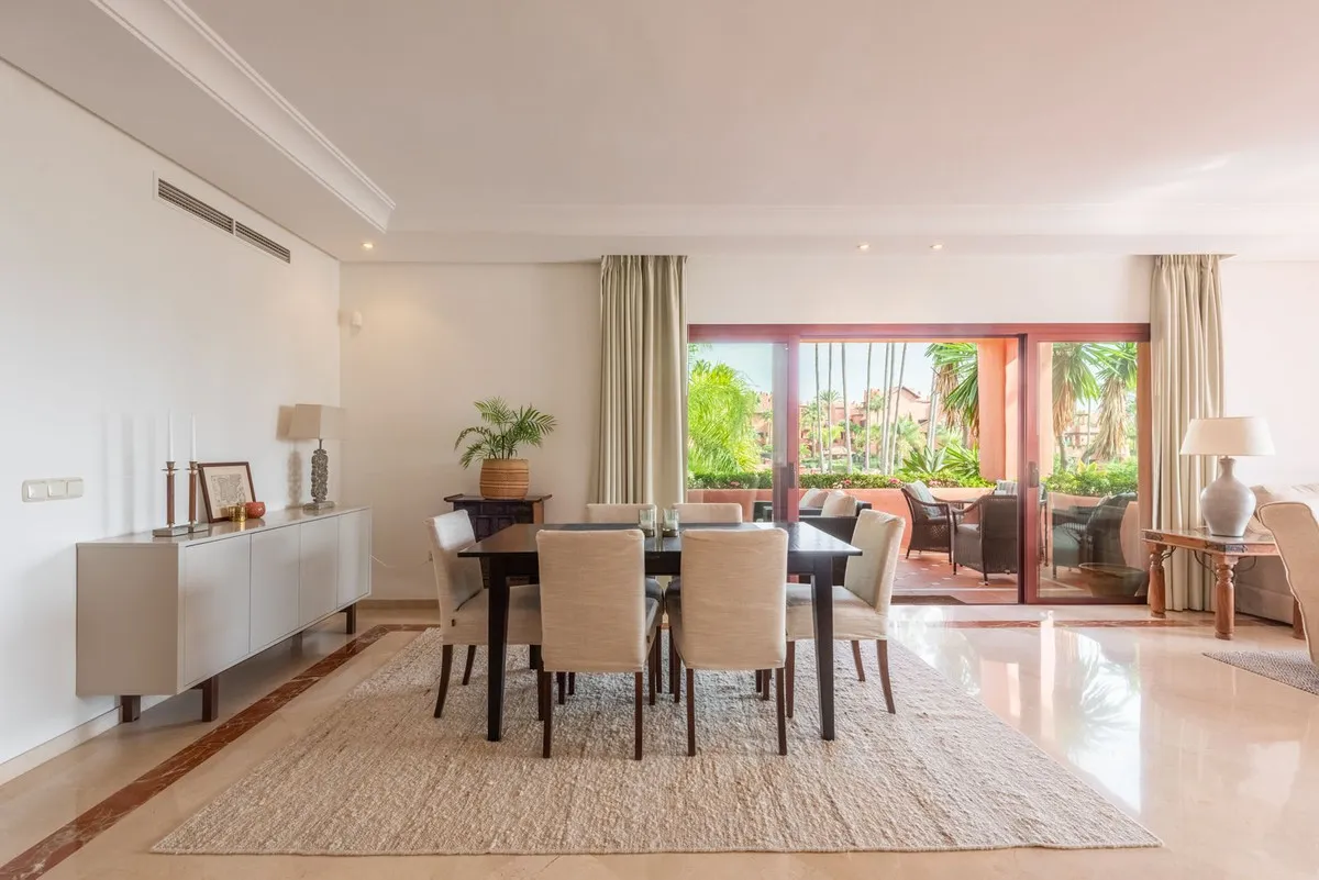 f113270e-9c8a-4dae-a240-fff51c626913