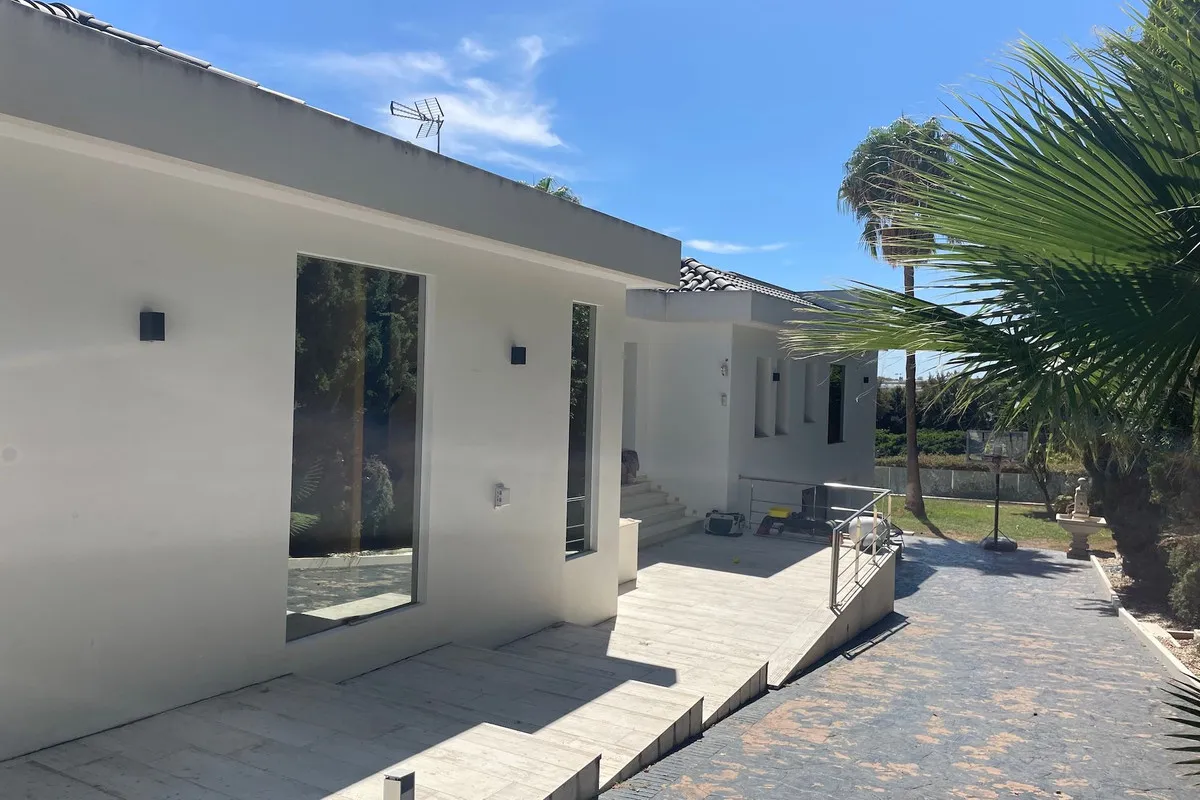 251e5f04-aedc-469b-986c-5819e613c050