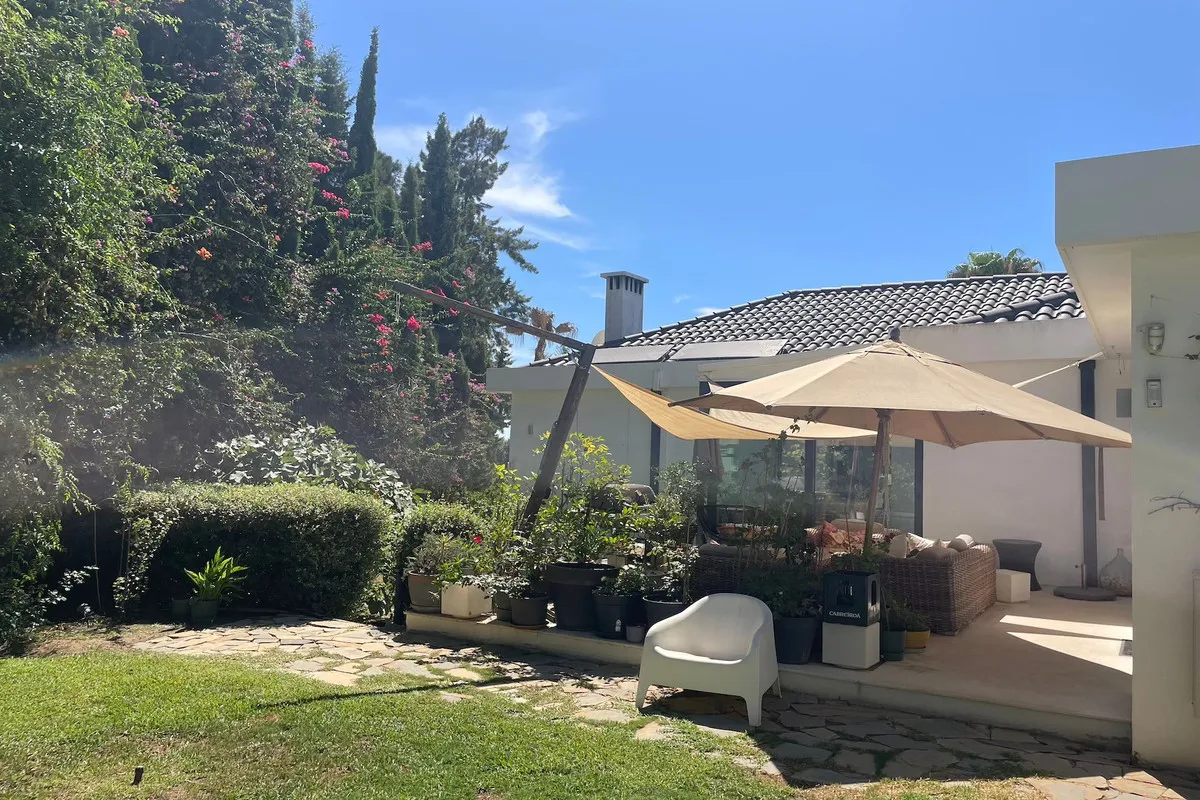 4a299c3e-f935-4b95-afa8-2785463c6ba7