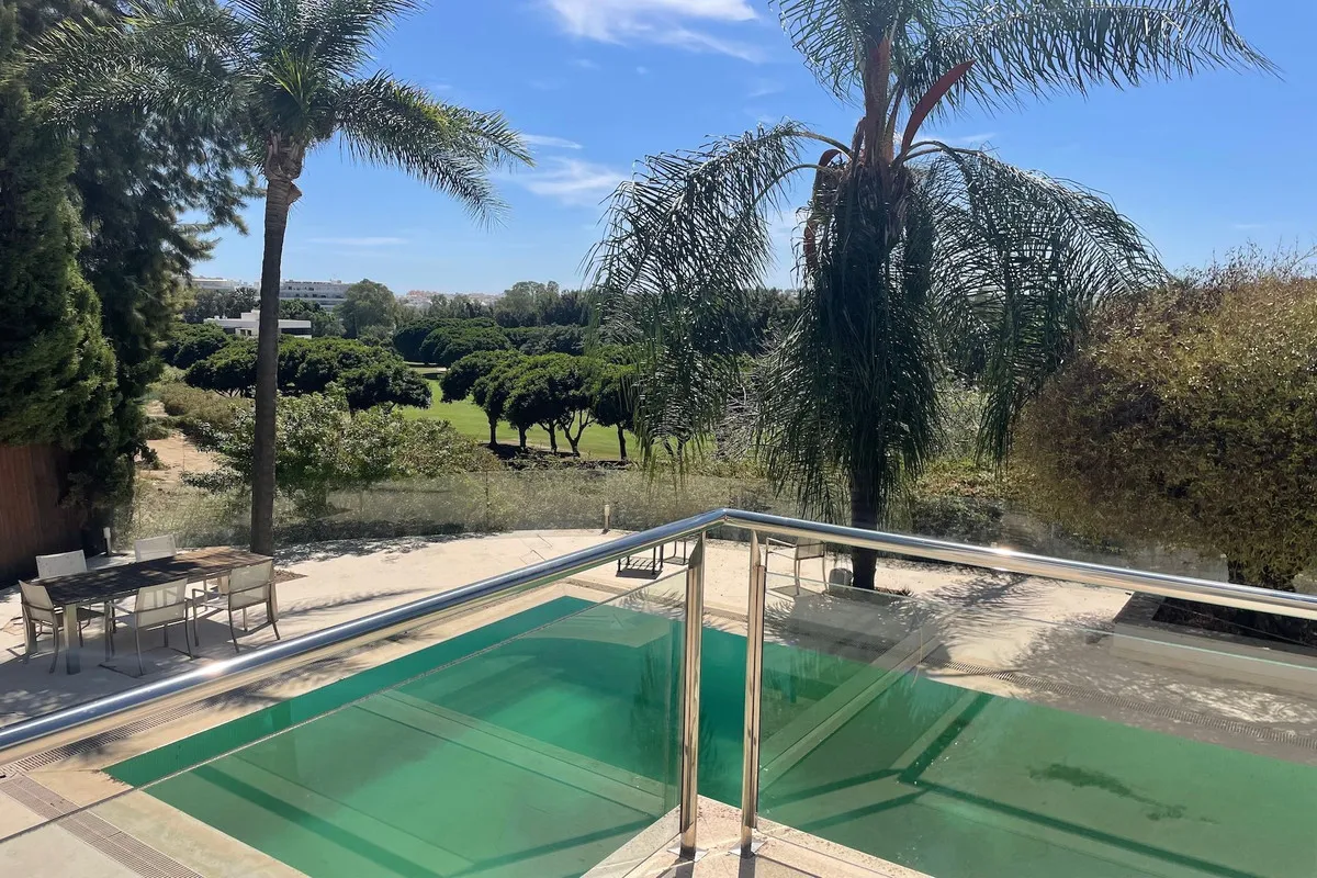 ed5580ef-2426-478f-ac10-0cfa01b877d8