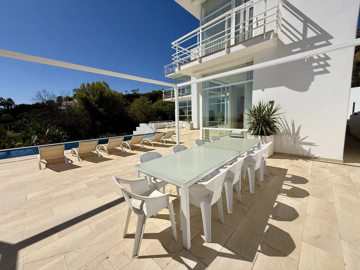 59de8cc1-95e5-4c93-8373-d8e3a6cd7ce5