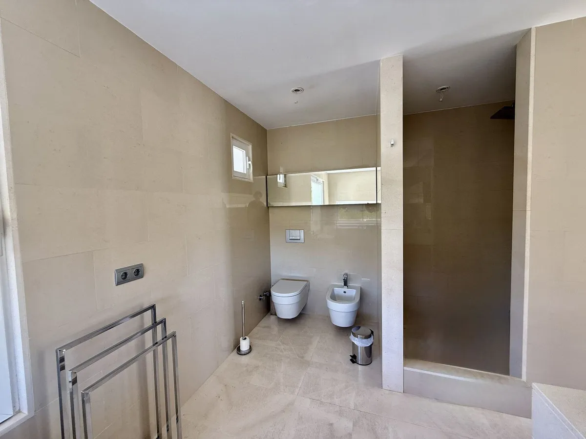 a0e2eb58-e917-4018-aa6f-b8399ea0f30c