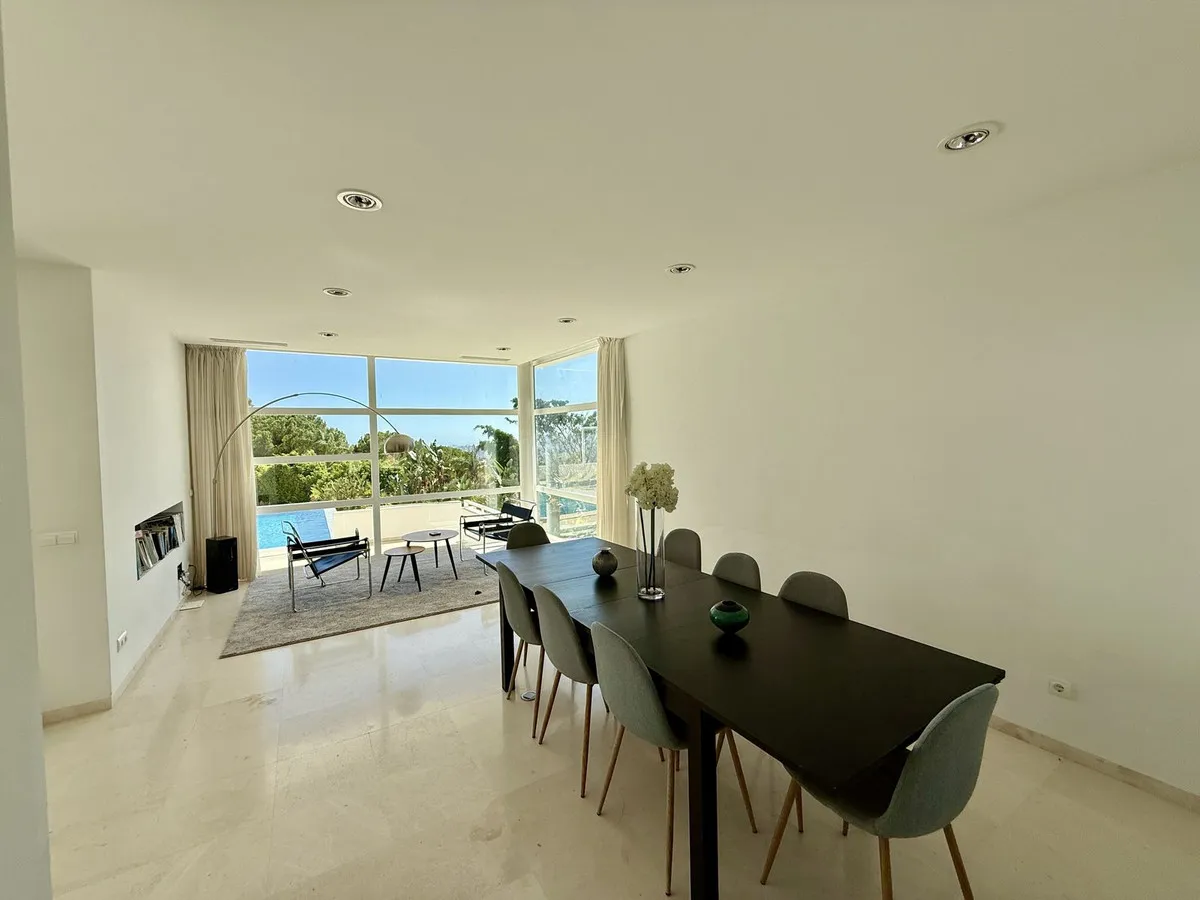 caf98003-9419-4cca-adee-16fce32748e6