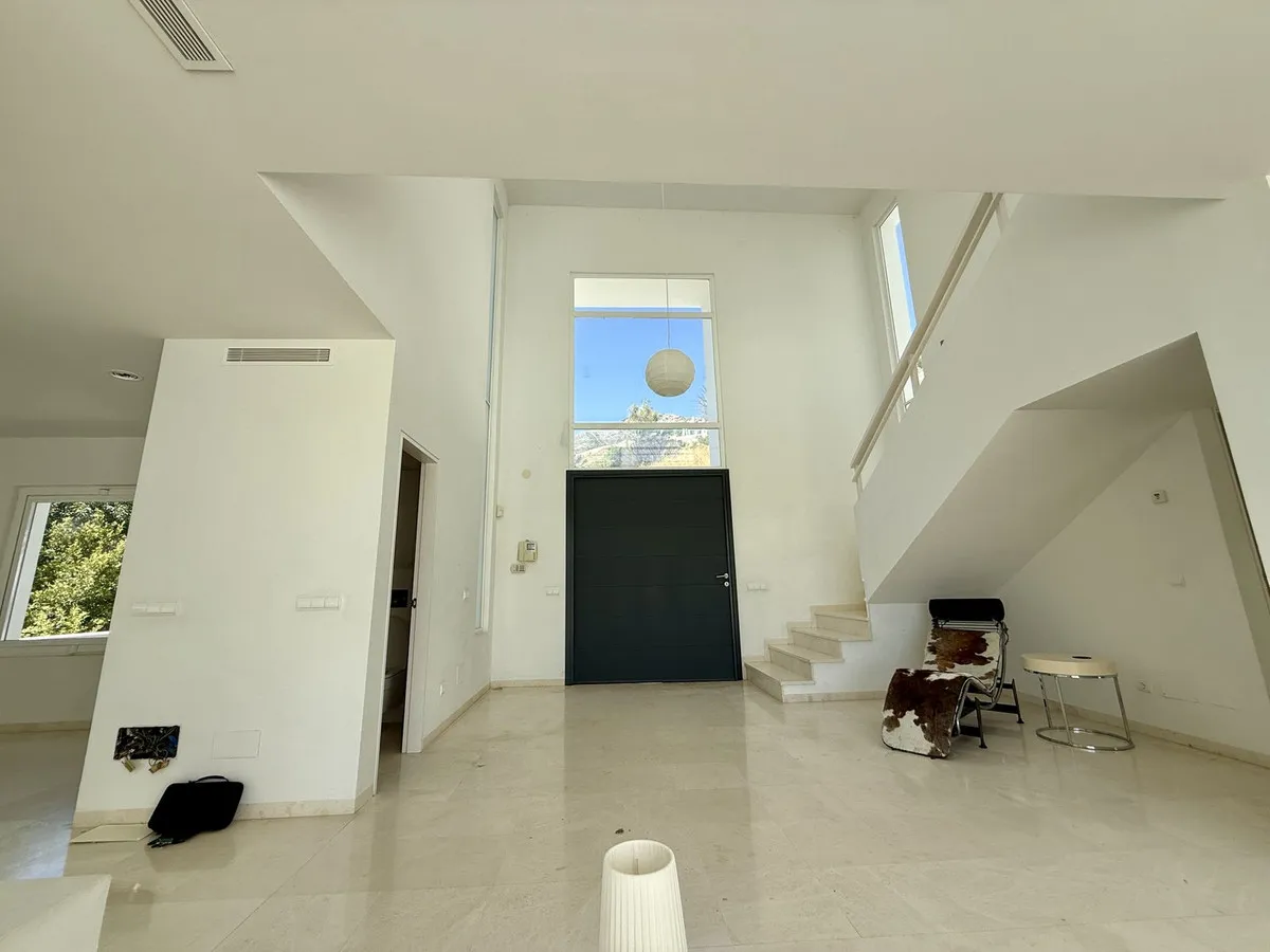 eaf4d292-0e99-4e18-b150-cbe424e9f458