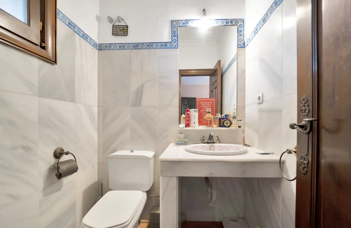 3b05fcc6-a6e1-42af-ae50-a55910bc7775