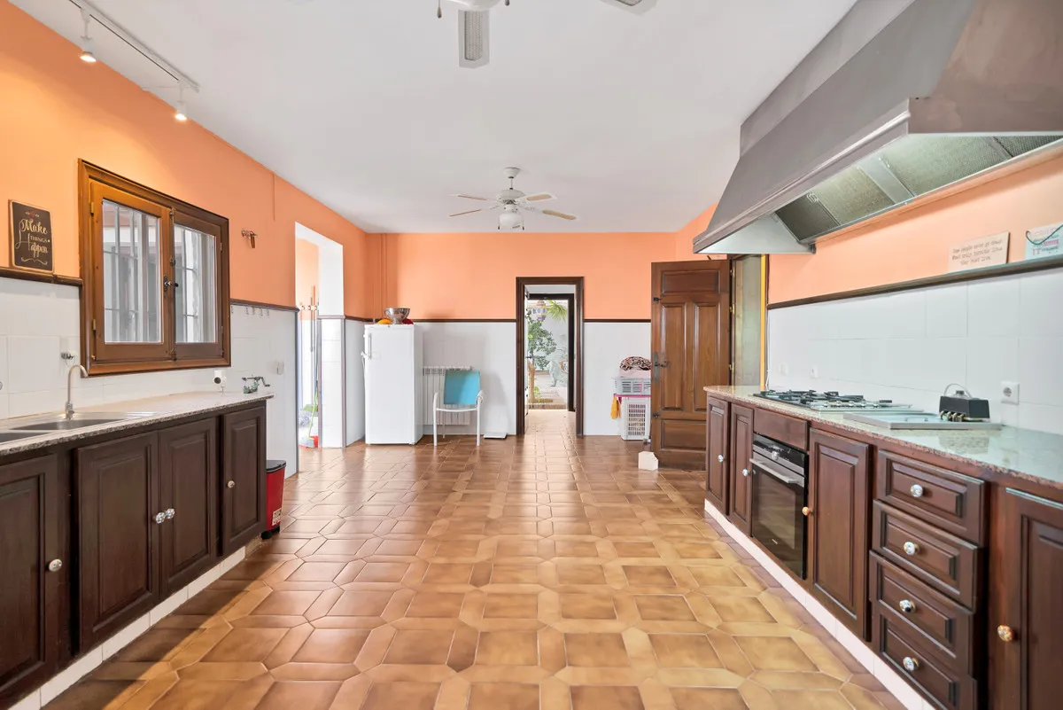 a9ad5419-e748-44ad-a847-05263123c94f