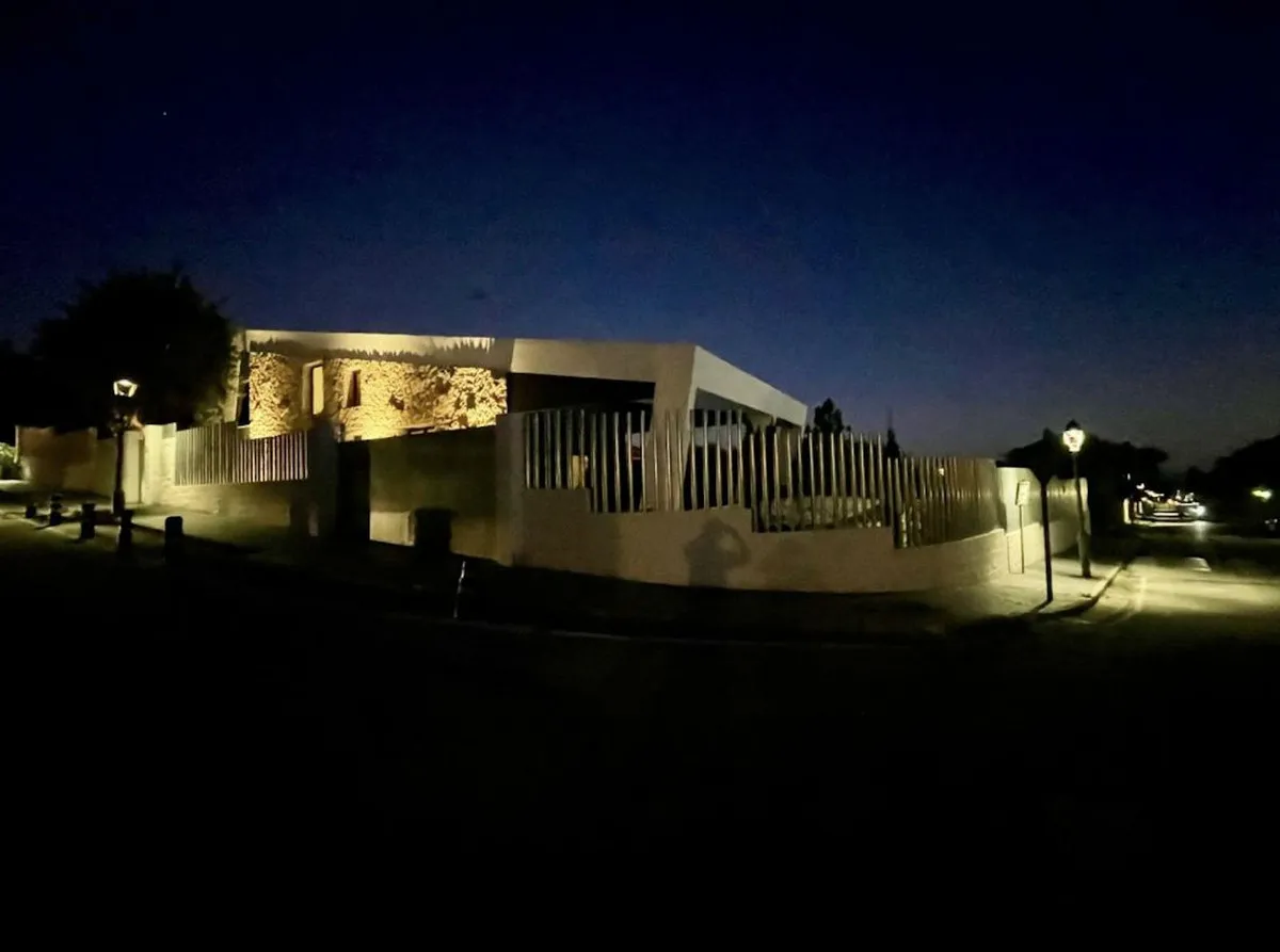 55c01fa7-359a-4de0-8012-7b3a0a113fc8