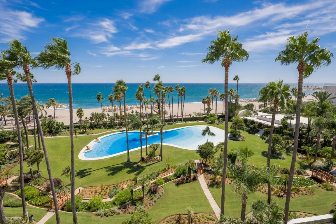 7bfe72bd-f553-4065-9bea-d4b8899051f7