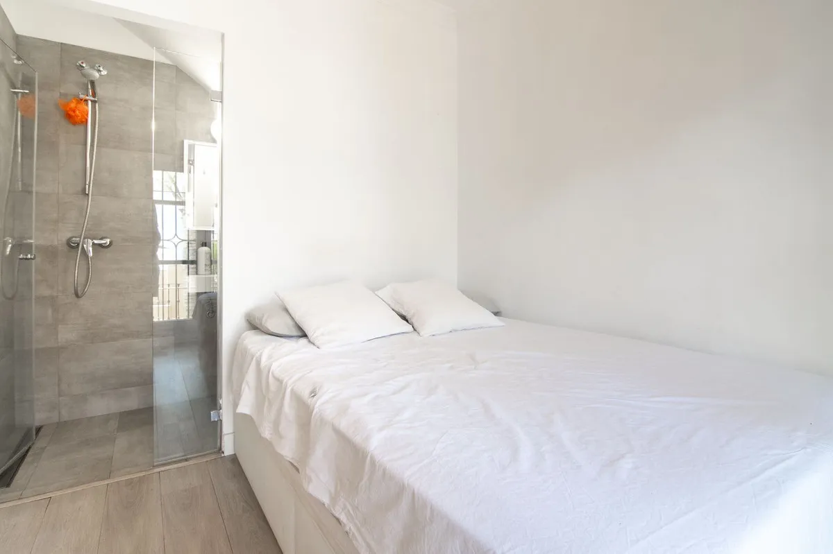 05f067b6-0b06-42d6-8c57-0029635456a2