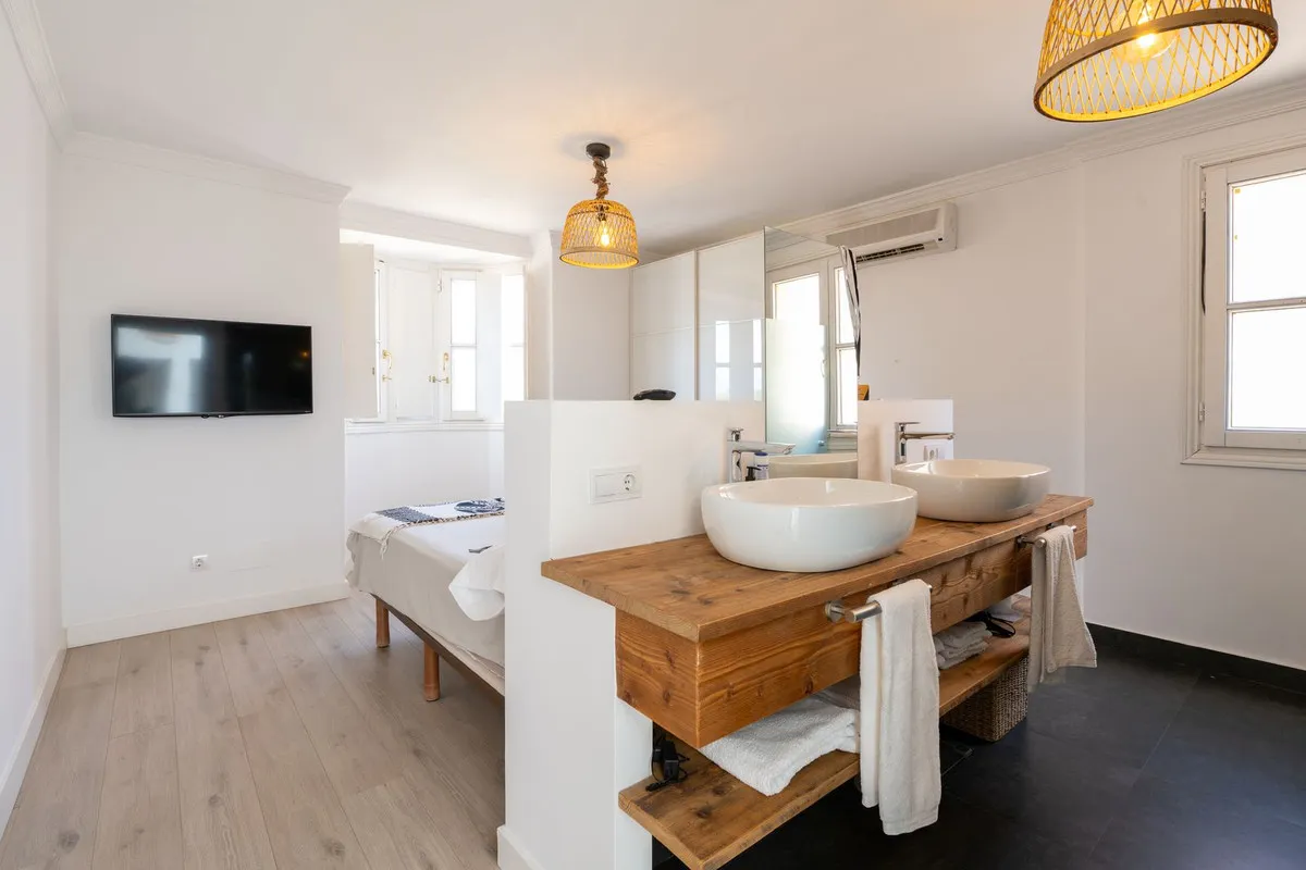 3a73c75c-230c-46b4-92d1-dd18e49e211f