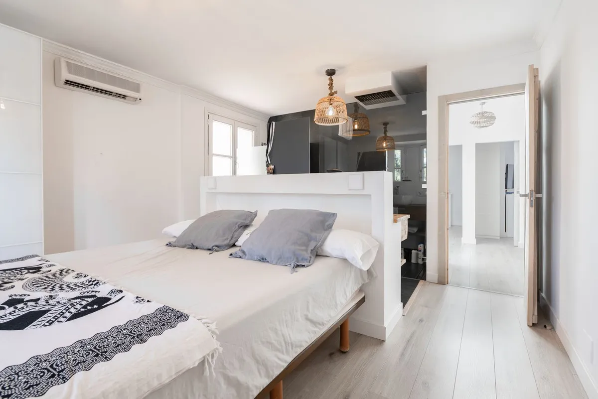 4db6ab4c-793f-42b4-82db-97ea398bfb78