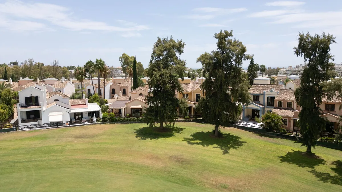 50335143-f205-4a8d-a8d8-9b2e2bbc9c2c